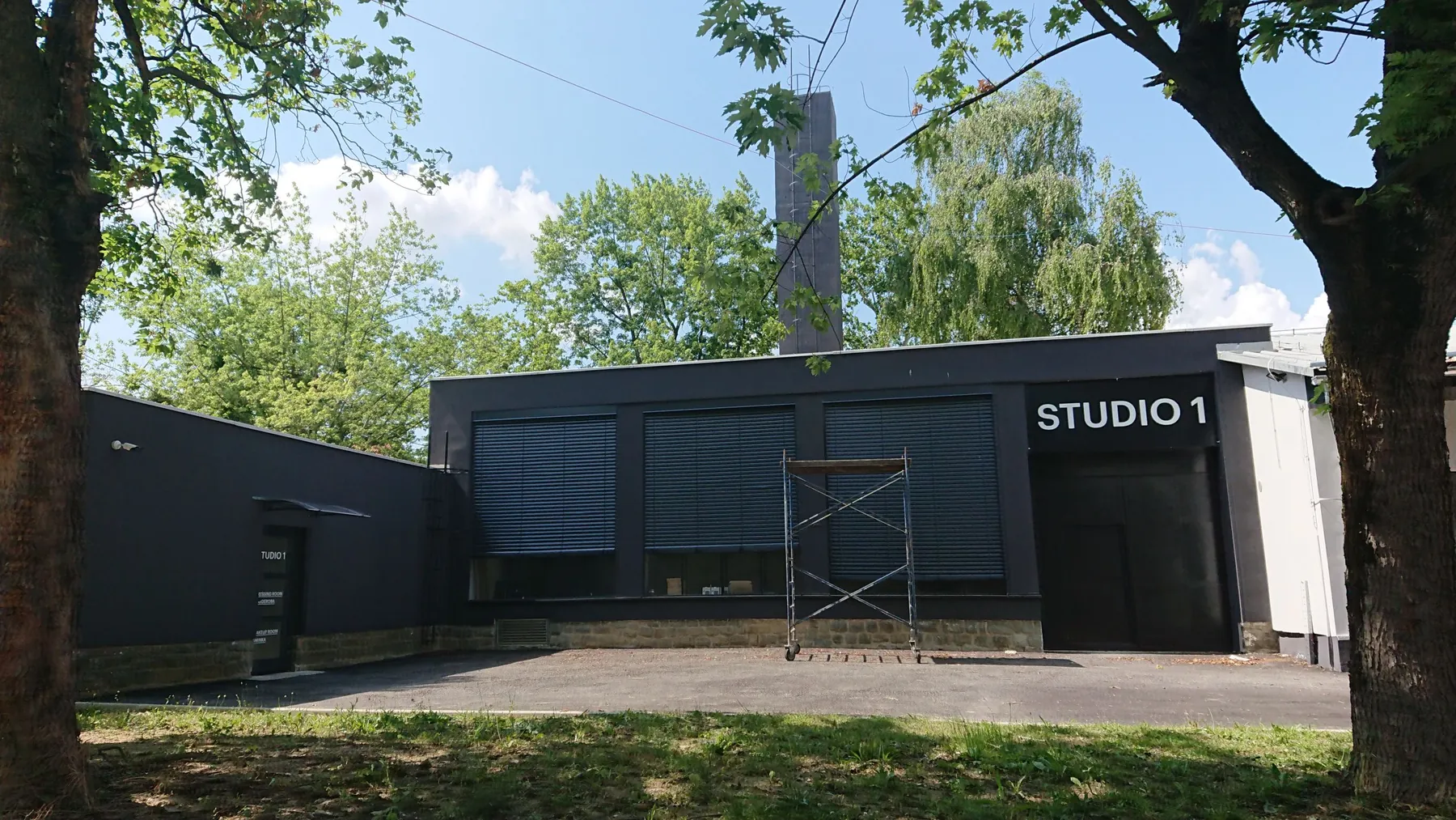 Studio 1 exterior entrance at Jadran Film